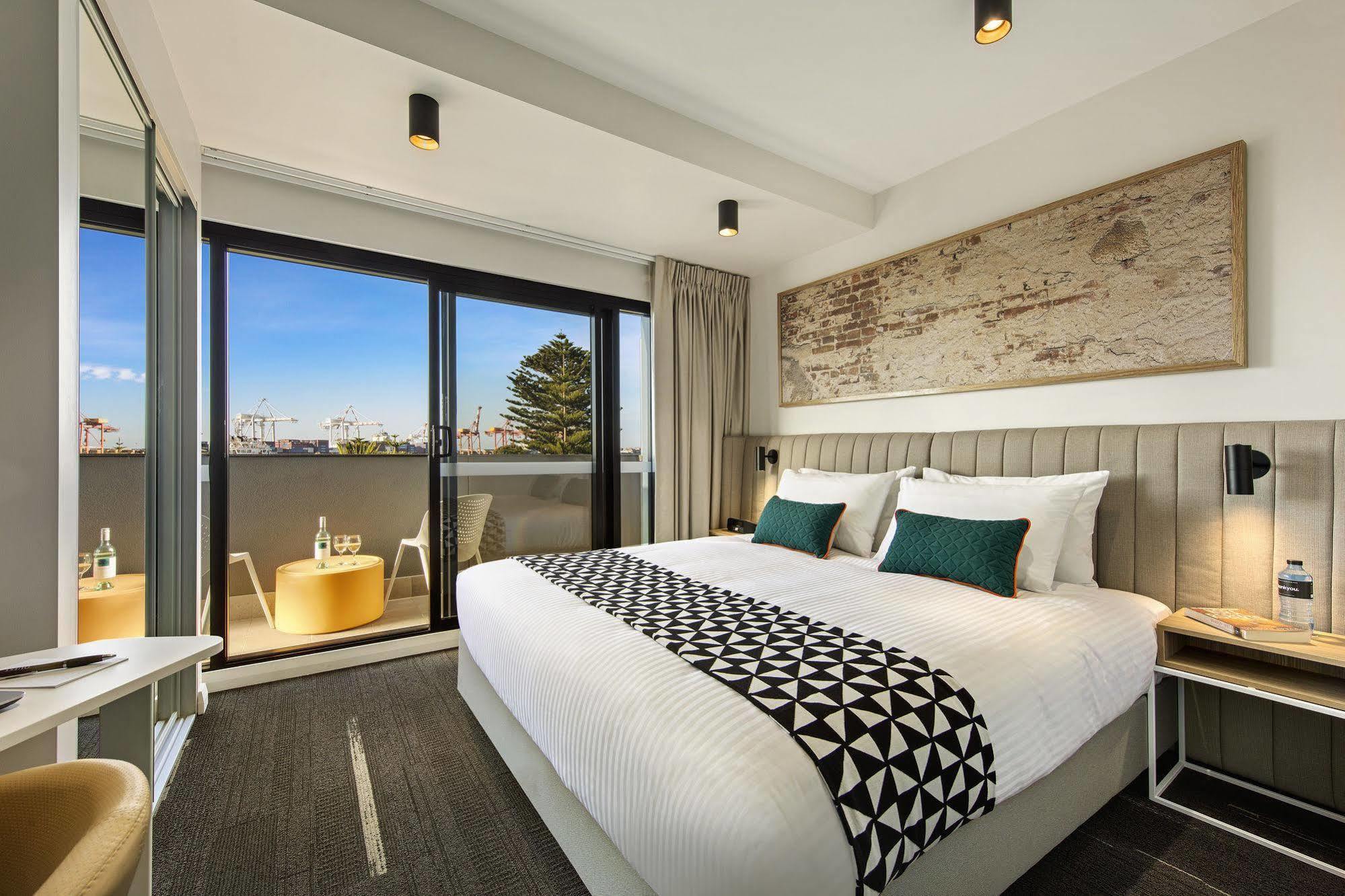 Quest Fremantle Aparthotel Екстериор снимка